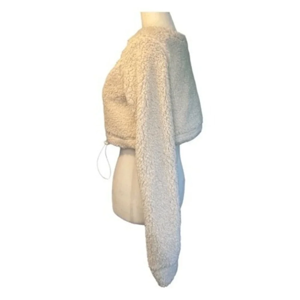 PrettyLittleThings Borg Teddy Fleece Sweatshirt‎ Cream Long Sleeve Cropped S
